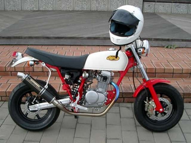 Honda Ape 50 скутер